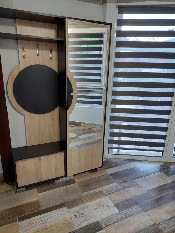 ספרבה בניה Guest House Tedi מראה חיצוני תמונה