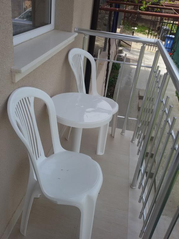 ספרבה בניה Guest House Tedi מראה חיצוני תמונה