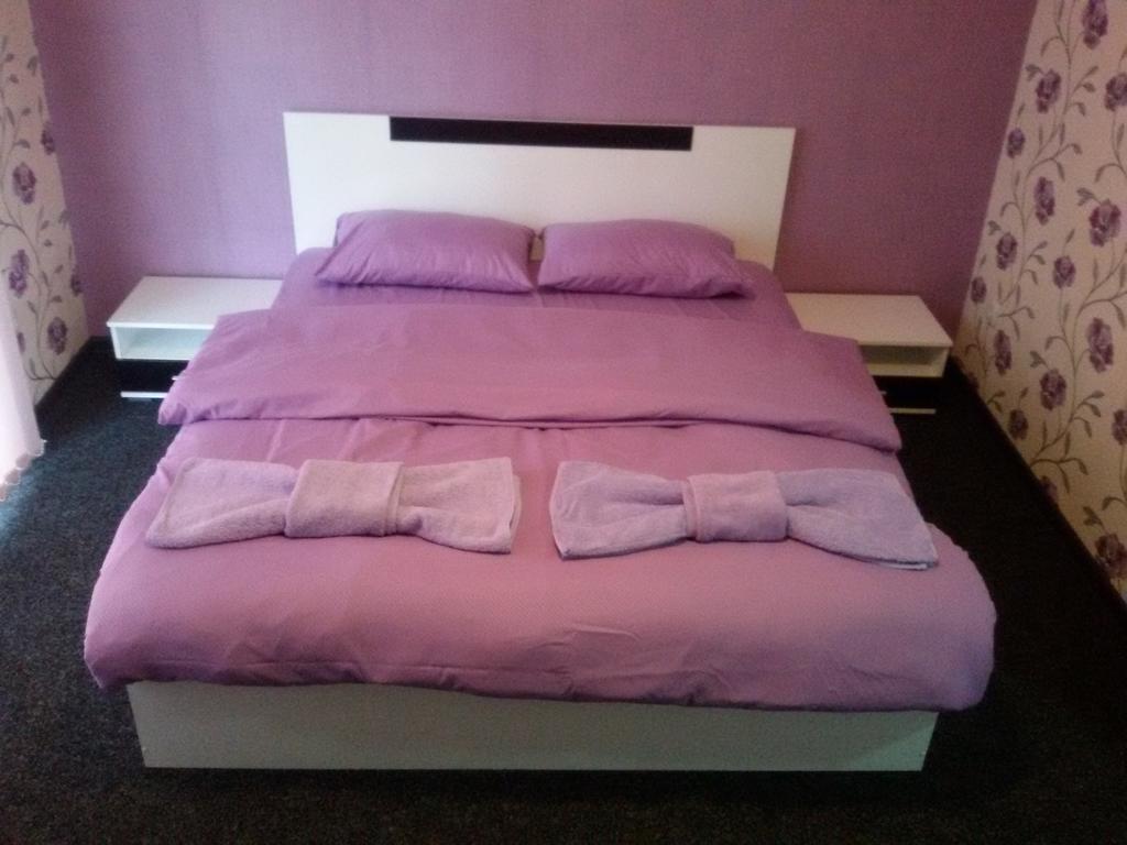ספרבה בניה Guest House Tedi מראה חיצוני תמונה