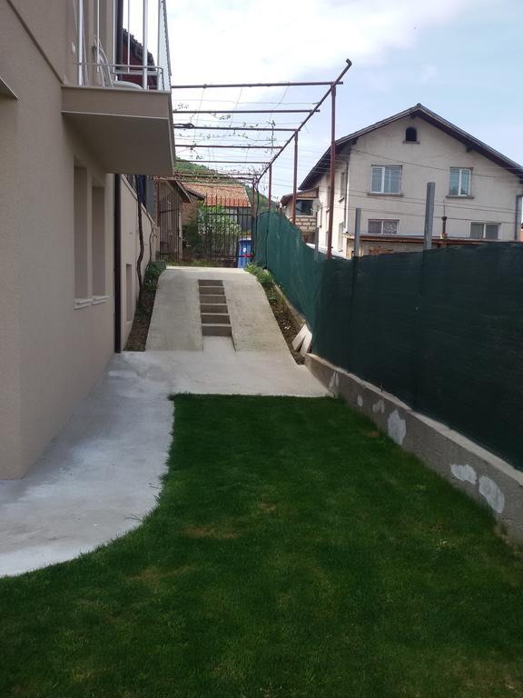 ספרבה בניה Guest House Tedi מראה חיצוני תמונה